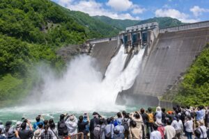 矢木沢ダム大放流イベント
