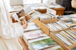太田市美術館・図書館「古雑誌市」